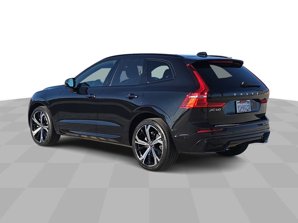 Used 2025 Volvo XC60 B5 Ultra w/ Protection Package Premier image 6