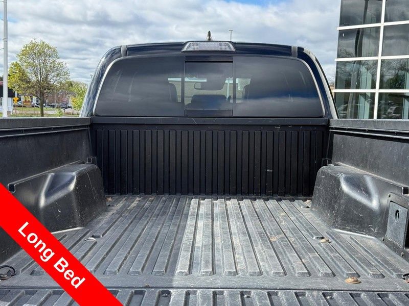 Used 2019 Toyota Tacoma TRD Sport w/ TRD Premium Sport Package AWD/4WD image 9