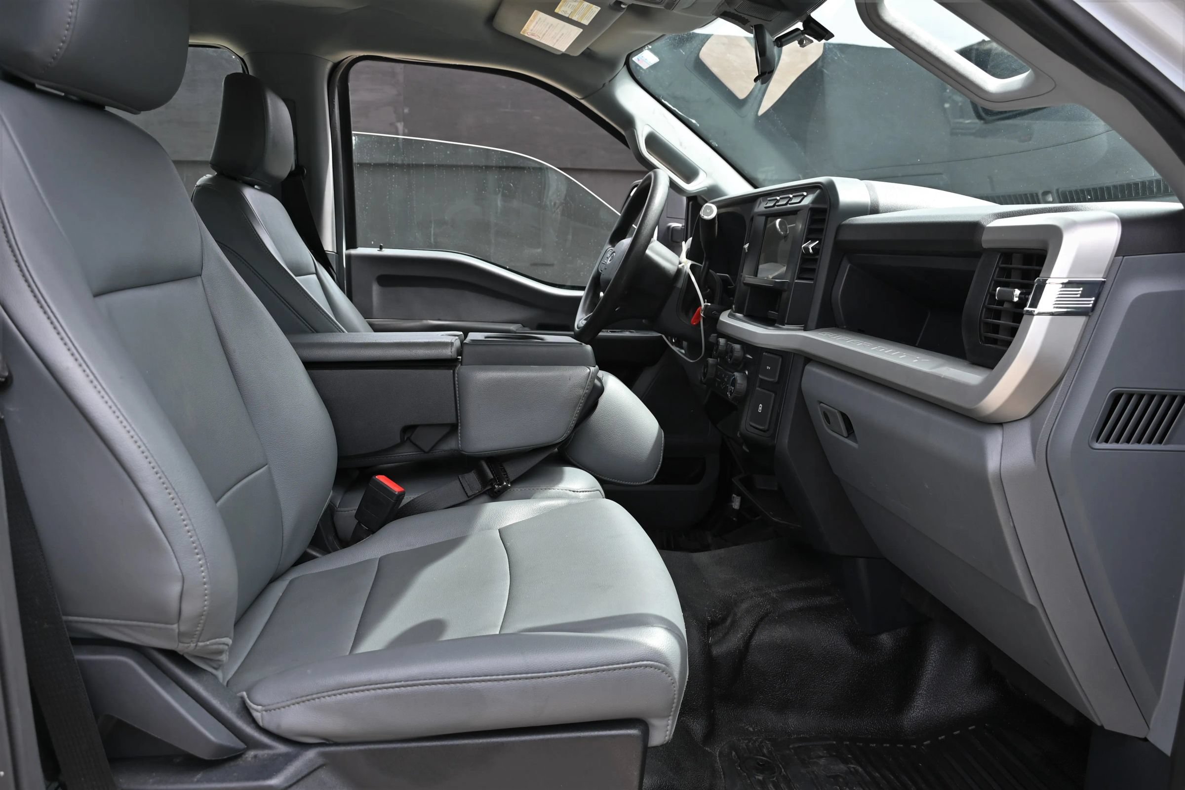 Used 2023 Ford F250 XL AWD/4WD image 16