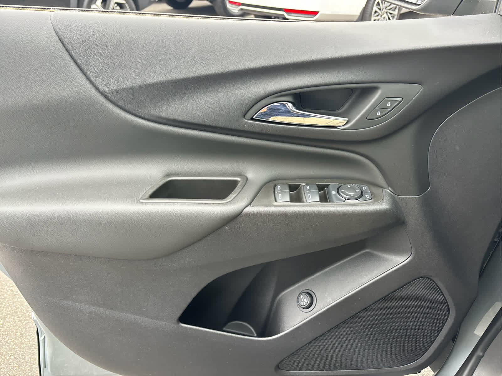 Certified 2024 Chevrolet Equinox LT w/ LPO, Floor Liner Package FWD image 19