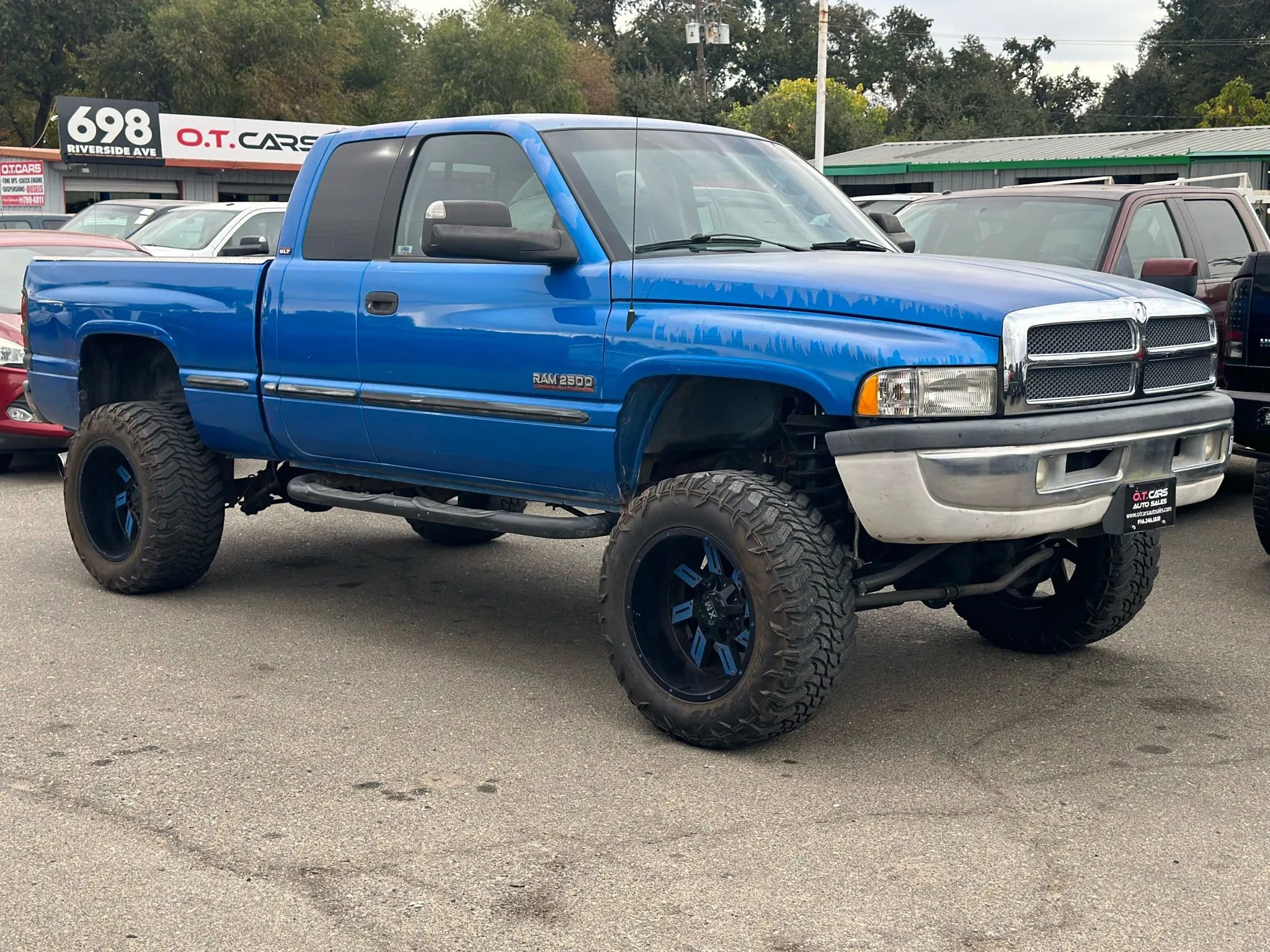 Used 1999 Dodge Ram 2500 Truck Long Bed image 2