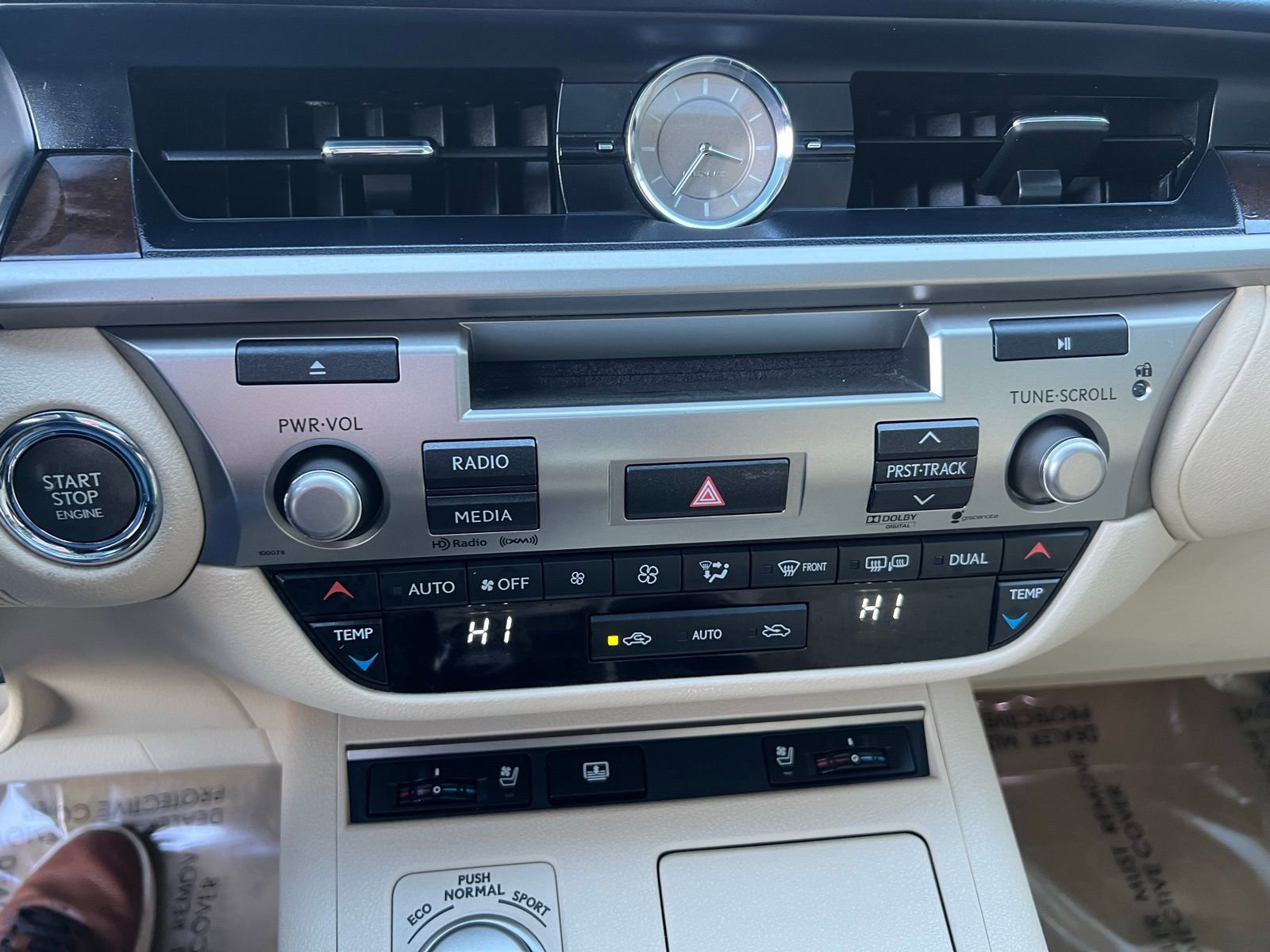 Used 2013 Lexus ES 350 350 w/ Luxury Pkg image 28