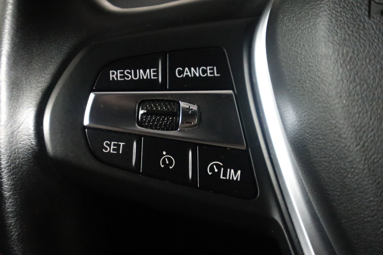 Used 2024 BMW 330i xDrive Sedan image 36