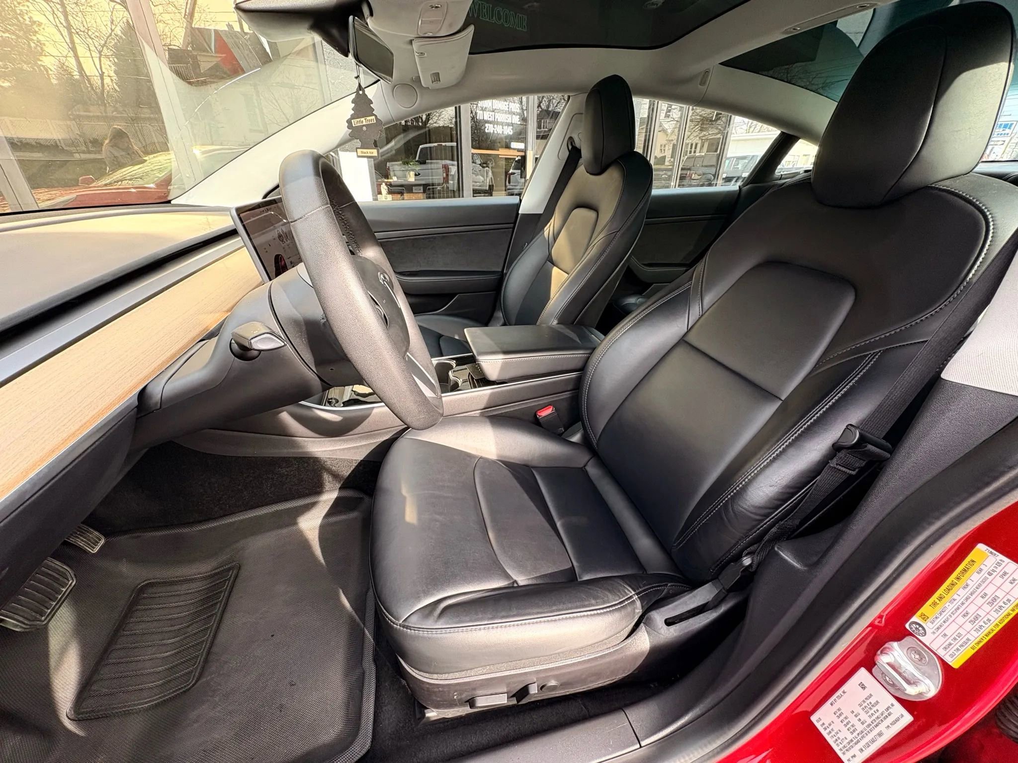 Used 2020 Tesla Model 3 Standard Range Plus RWD image 12