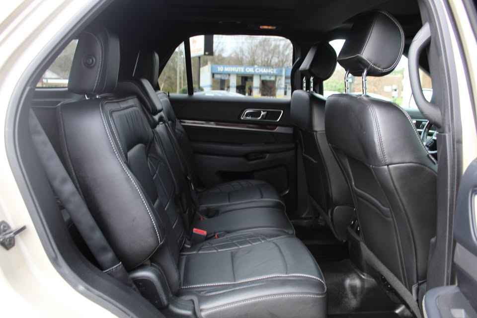 Used 2017 Ford Explorer Platinum AWD/4WD image 25