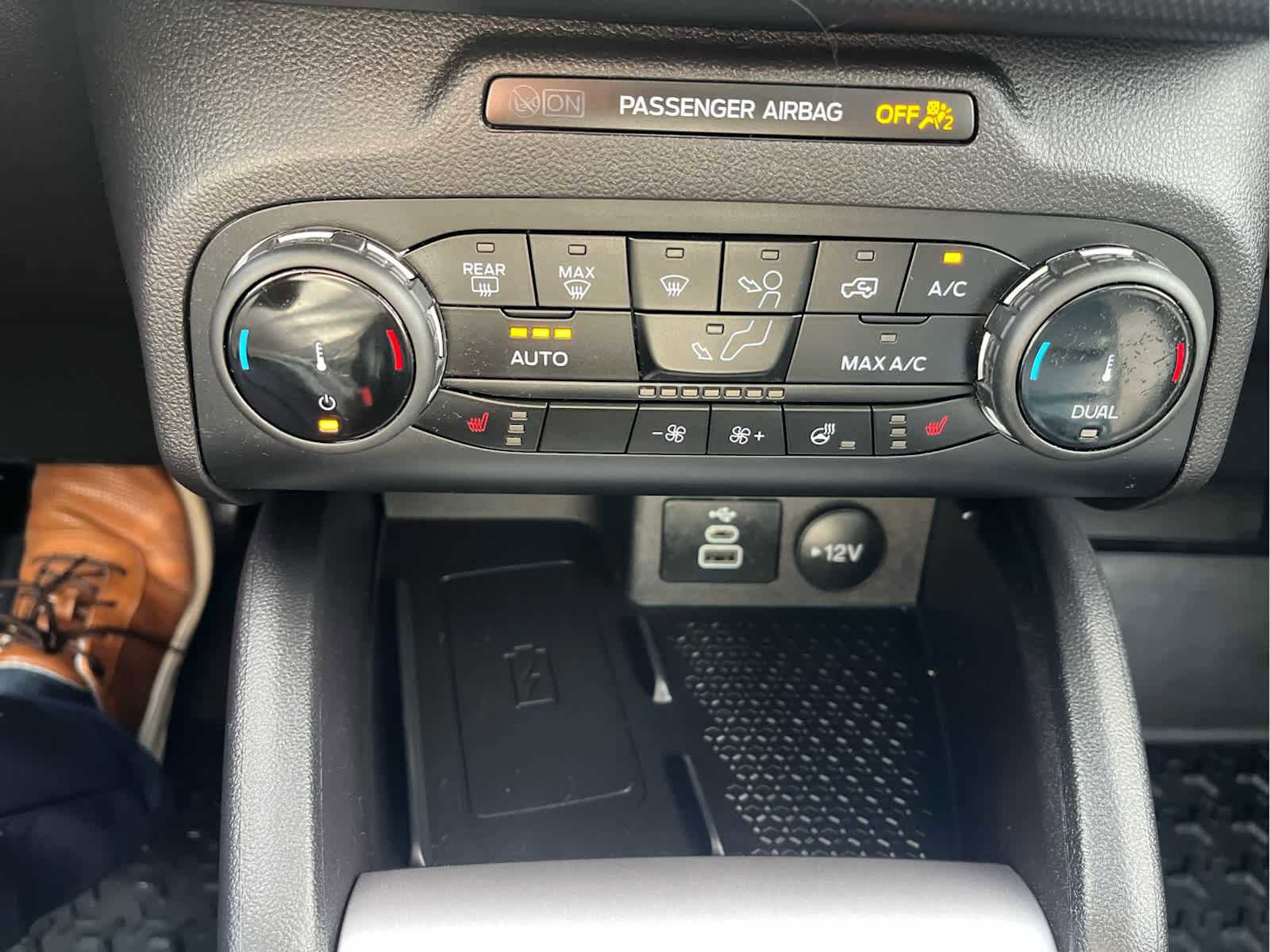 Used 2024 Ford Bronco Sport Outer Banks w/ Tech Package image 40