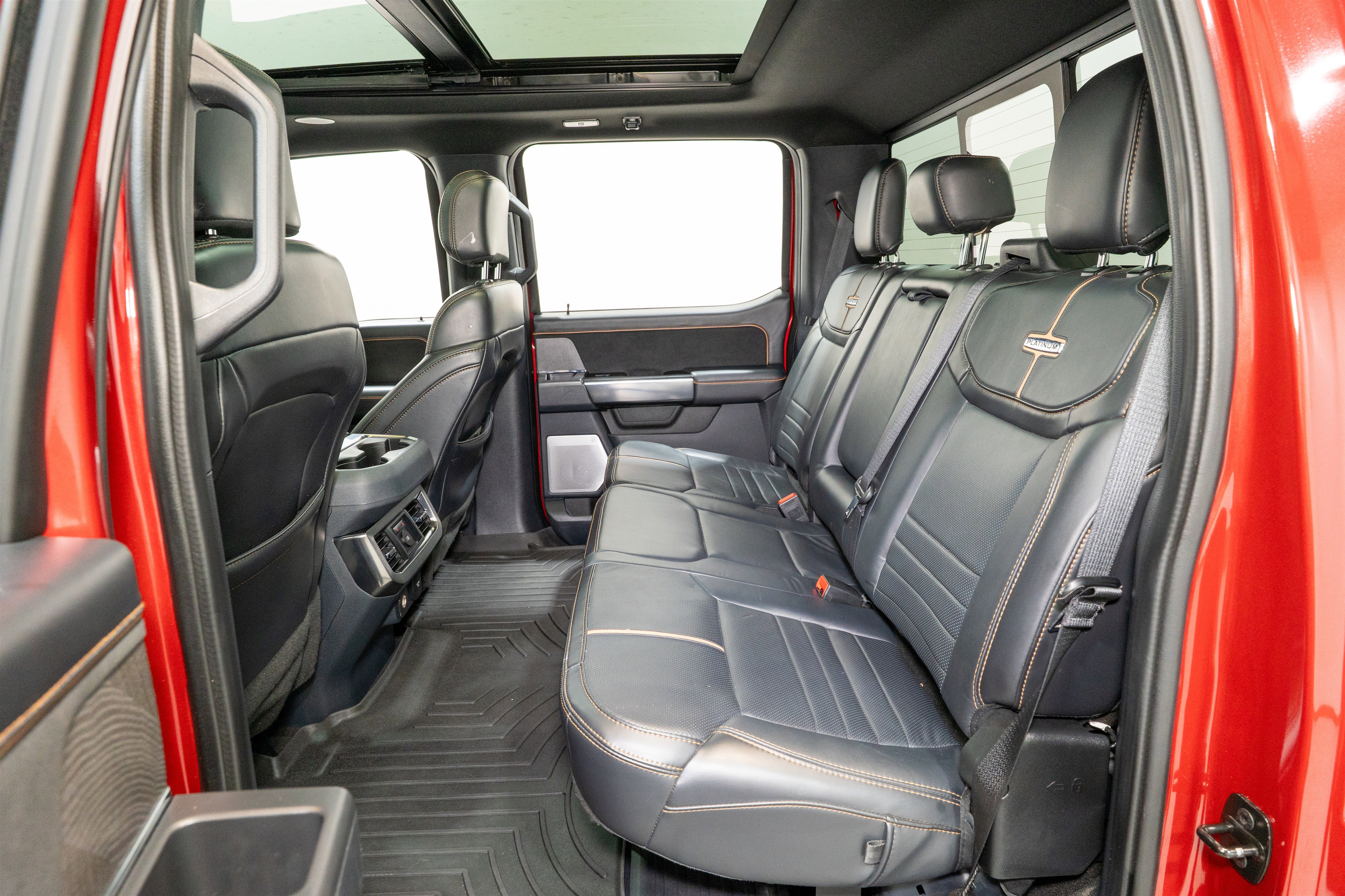 Used 2024 Ford F350 Platinum image 43