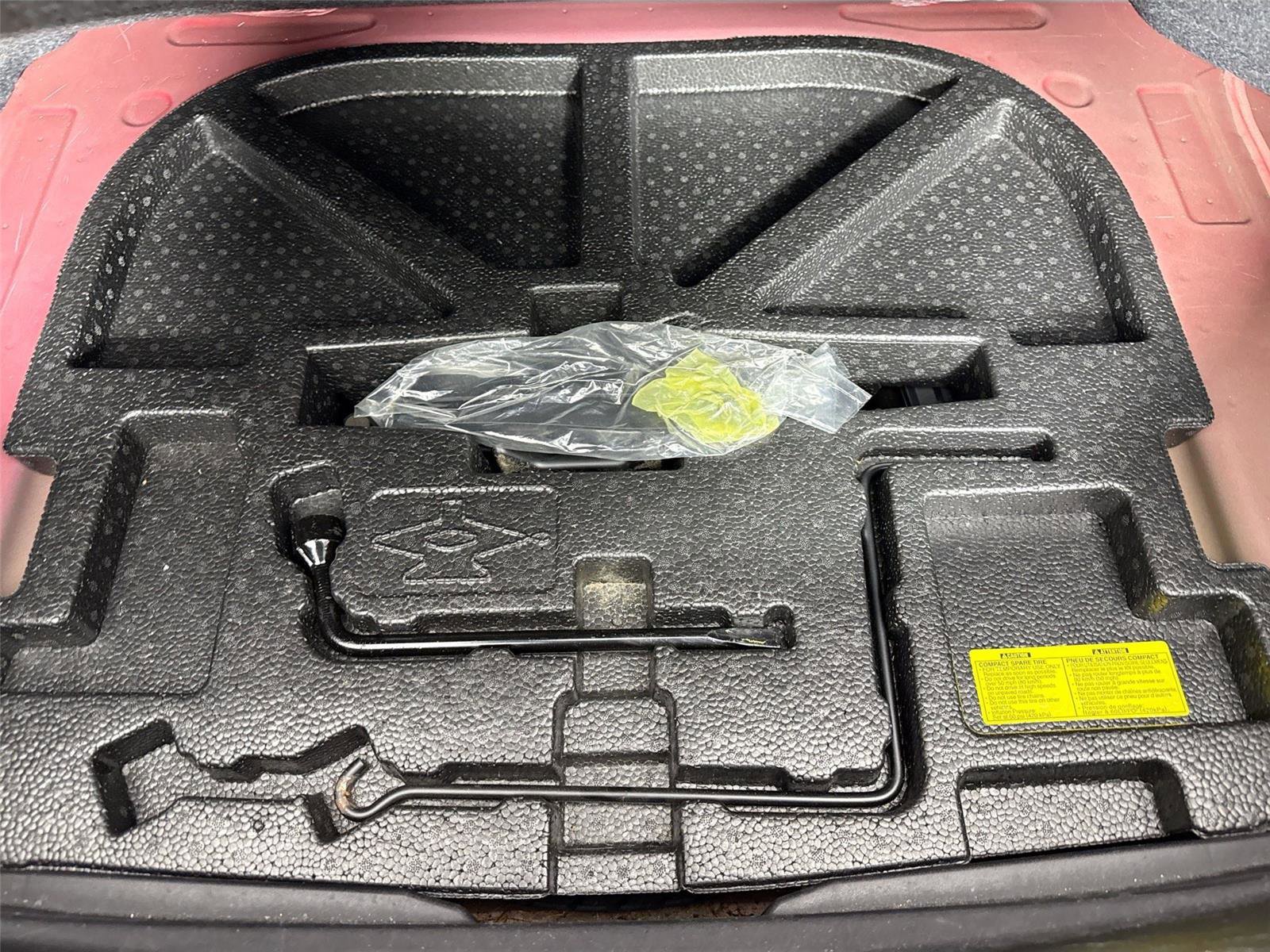 Used 2014 Toyota Camry SE w/ Fleet Convenience Package FWD image 34