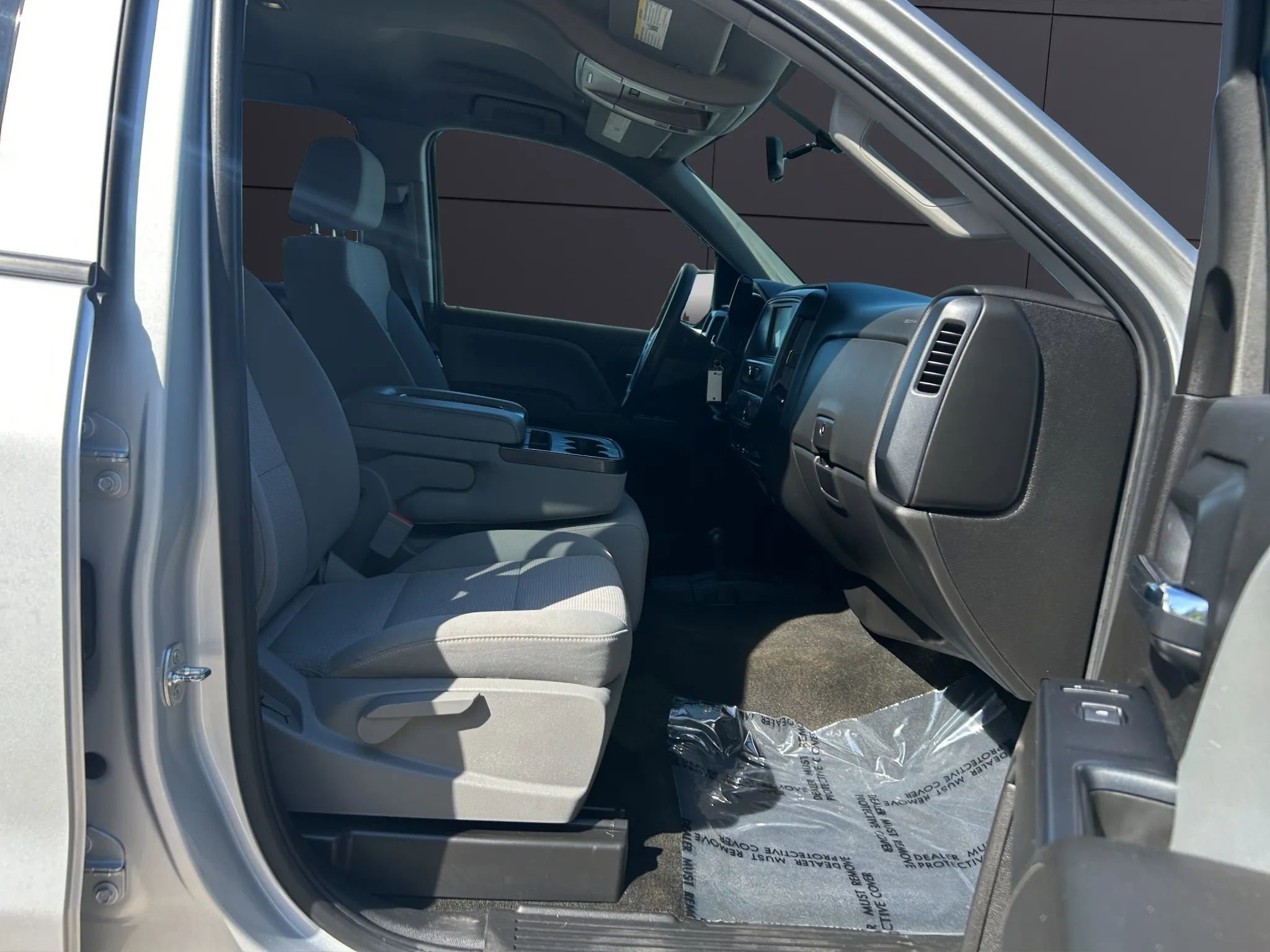 Used 2017 Chevrolet Silverado 1500 Custom w/ Custom Convenience Package image 11