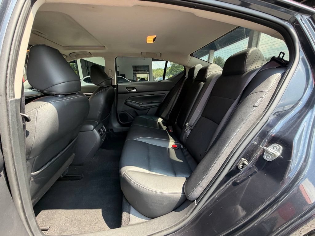 Used 2019 Nissan Altima 2.5 Platinum FWD image 32