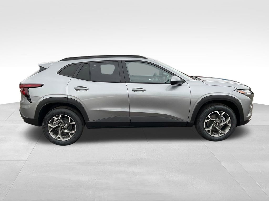 New 2026 Chevrolet Trax LT FWD image 25