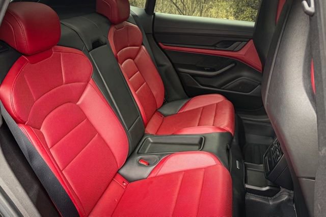 Used 2022 Porsche Taycan 4 Cross Turismo image 39