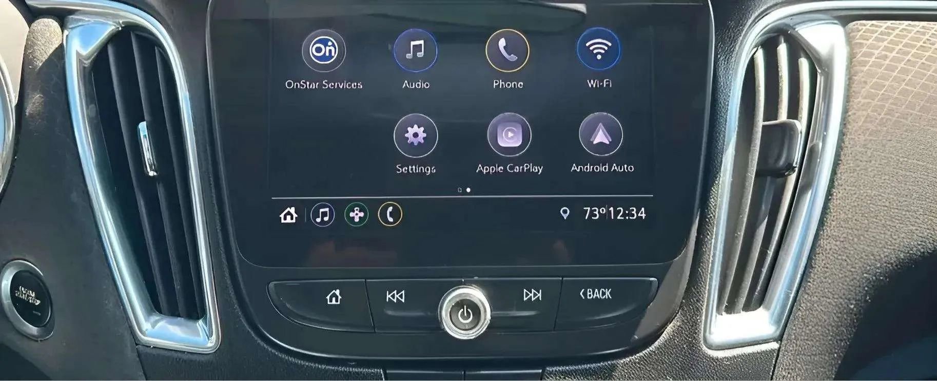 Used 2020 Chevrolet Malibu LT image 32