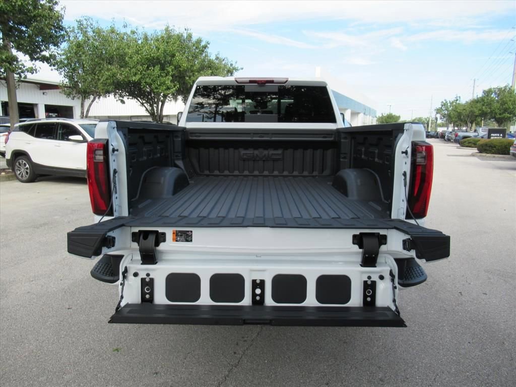 New 2026 GMC Sierra 2500 Denali w/ Denali Reserve Package image 6