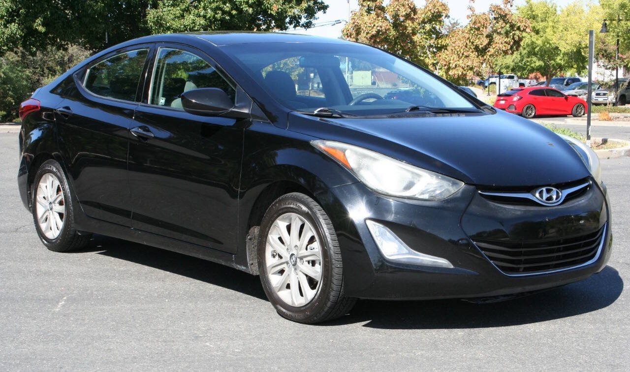 Used 2016 Hyundai Elantra SE w/ Option Group 02