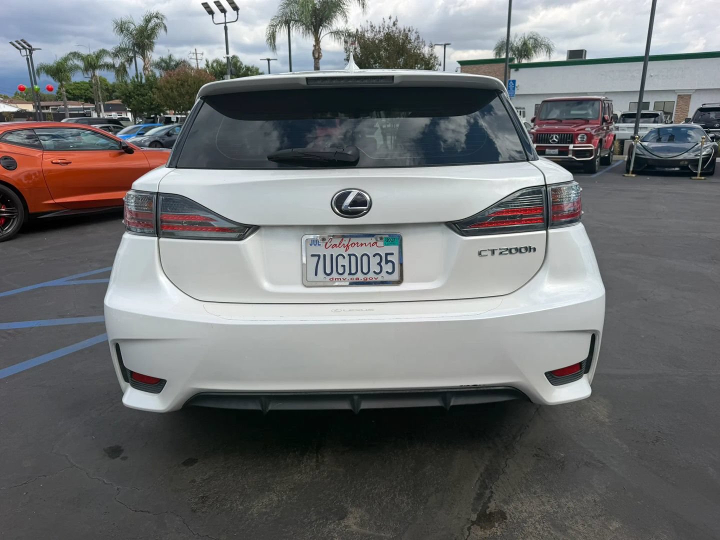 Used 2016 Lexus CT 200h w/ Accessory Package 2 FWD image 8