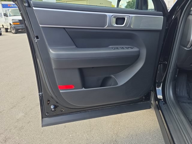 Certified 2025 Hyundai Santa Fe SE AWD/4WD image 12