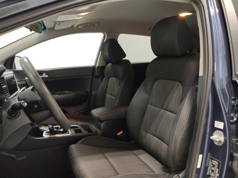 Used 2022 Kia Sportage LX image 17