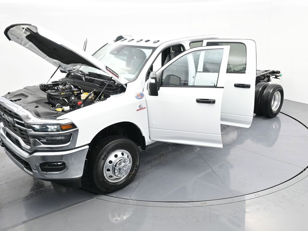 New 2026 RAM 3500 Tradesman w/ Chrome Appearance Group image 44