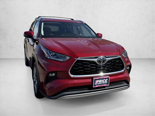 Used 2022 Toyota Highlander Platinum AWD/4WD image 3