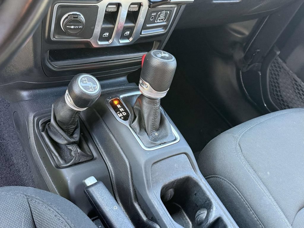 Used 2021 Jeep Wrangler Sport AWD/4WD image 22