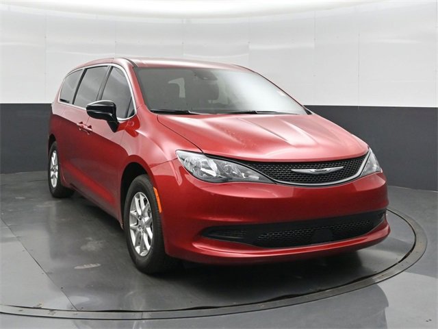 New 2026 Chrysler Voyager LX