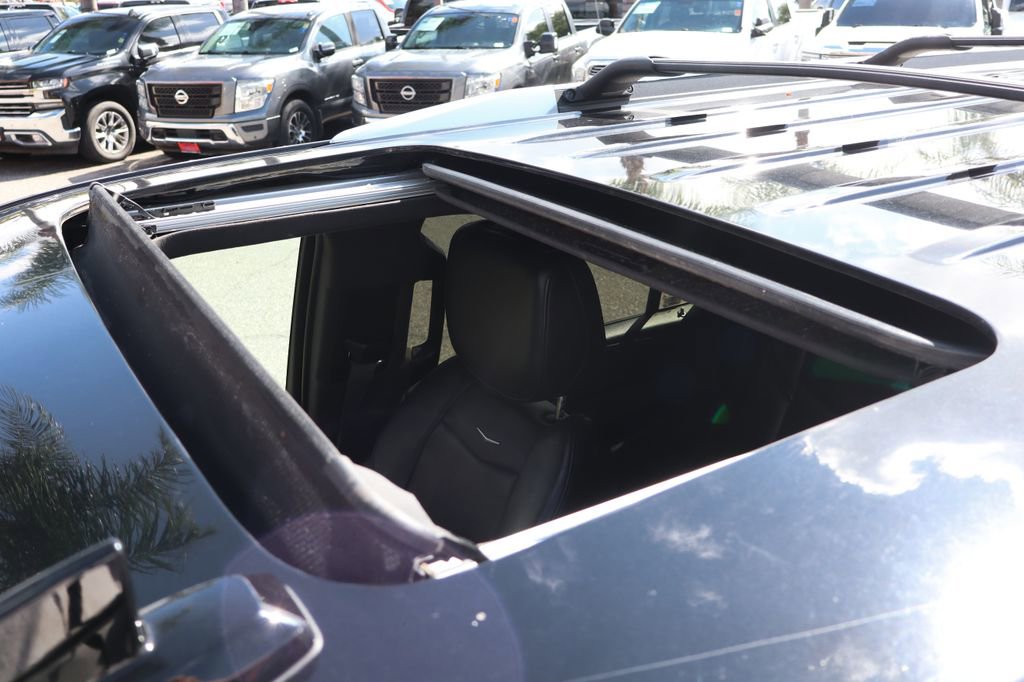 Used 2018 Cadillac Escalade ESV Platinum image 32