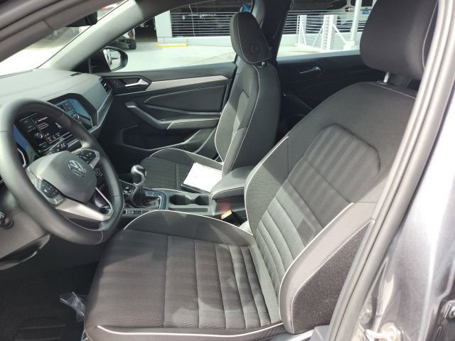 Used 2024 Volkswagen Jetta Sport image 16