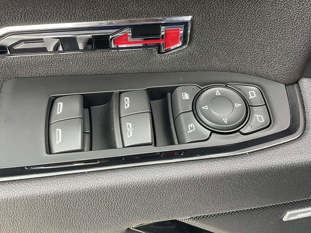 Used 2025 GMC Sierra 1500 AT4 AWD/4WD image 17