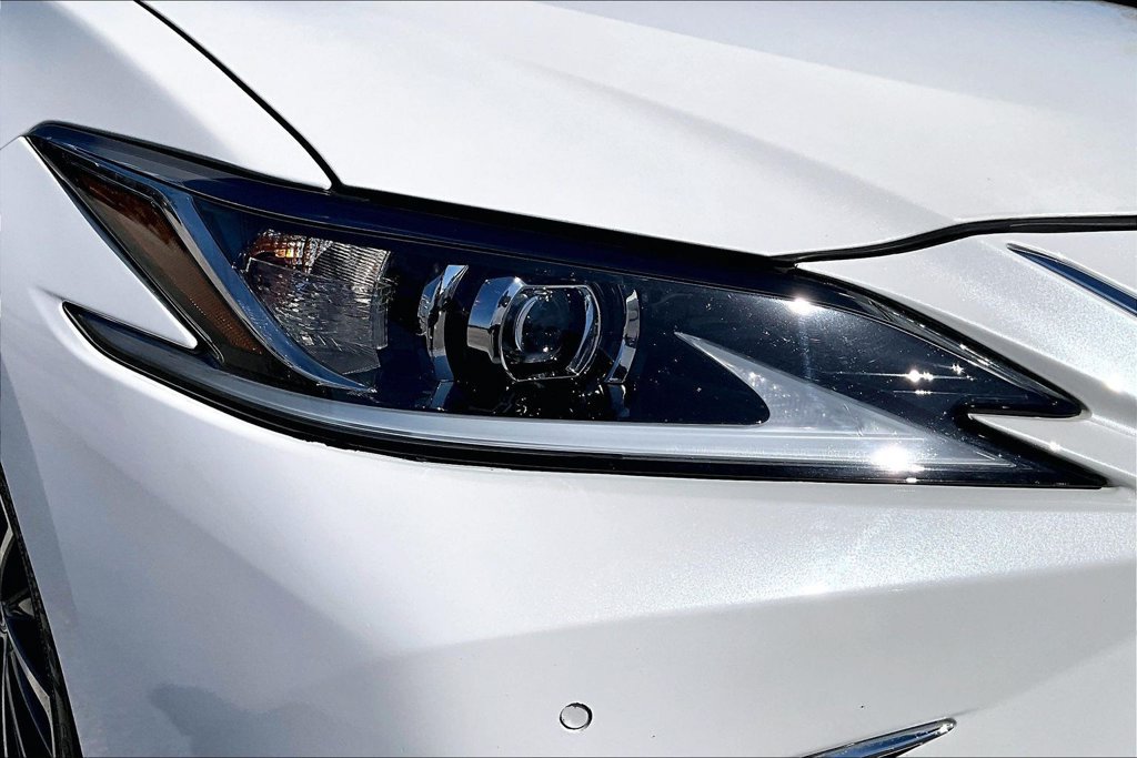 Used 2024 Lexus ES 350 w/ Premium Package FWD image 39