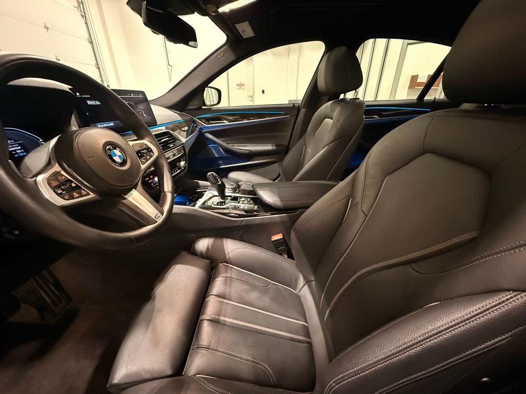 Used 2021 BMW 530e w/ M Sport Package RWD image 16