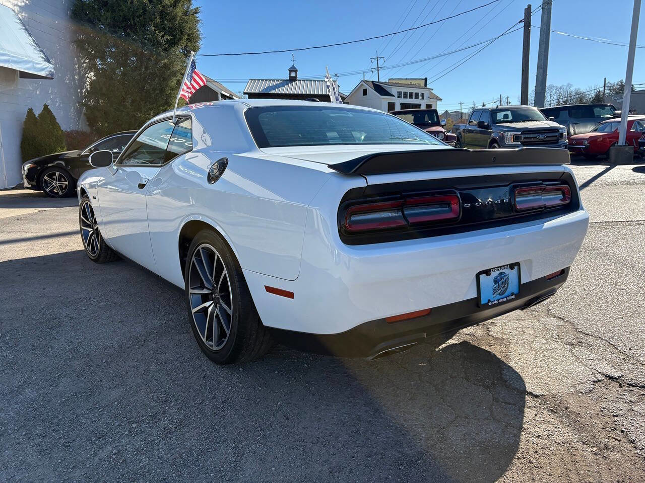 Used 2023 Dodge Challenger R/T image 7