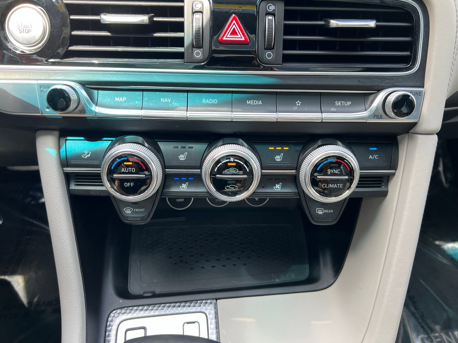 Used 2023 Genesis G70 2.0T w/ Sport Prestige Package RWD image 43