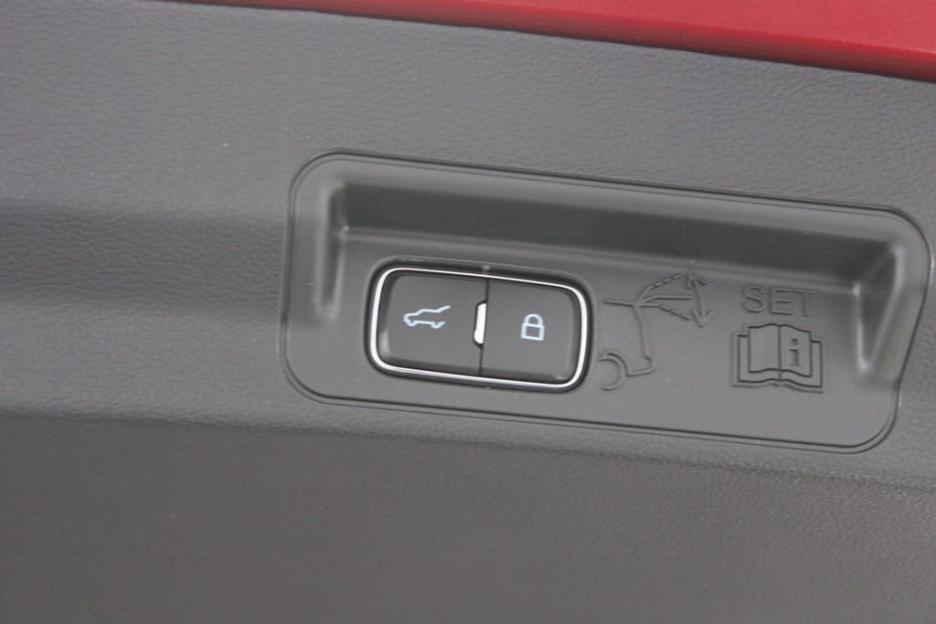 New 2026 Ford Explorer Platinum w/ LUX Leather Package image 16