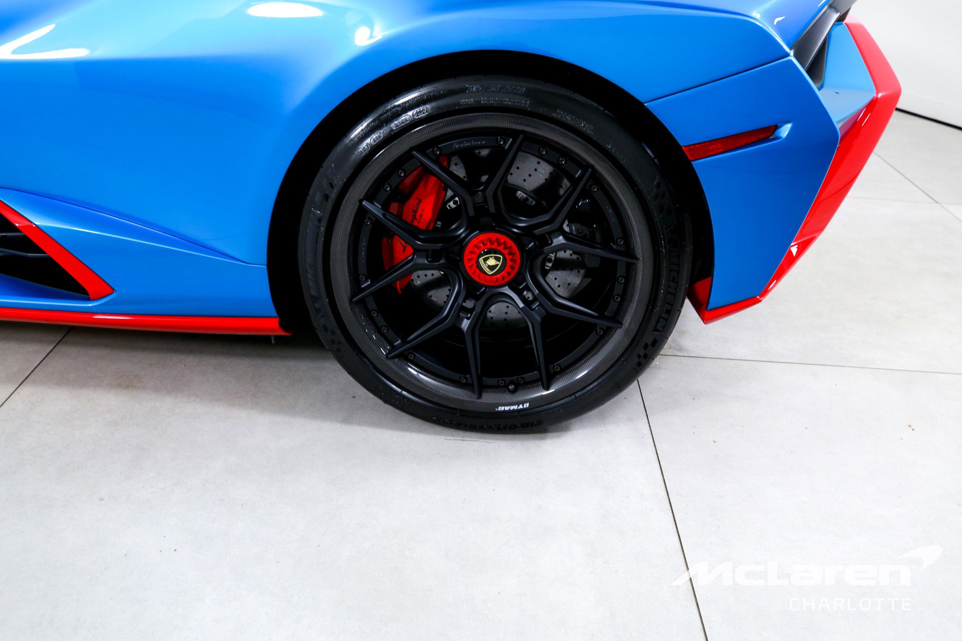 Used 2023 Lamborghini Huracan STO image 24