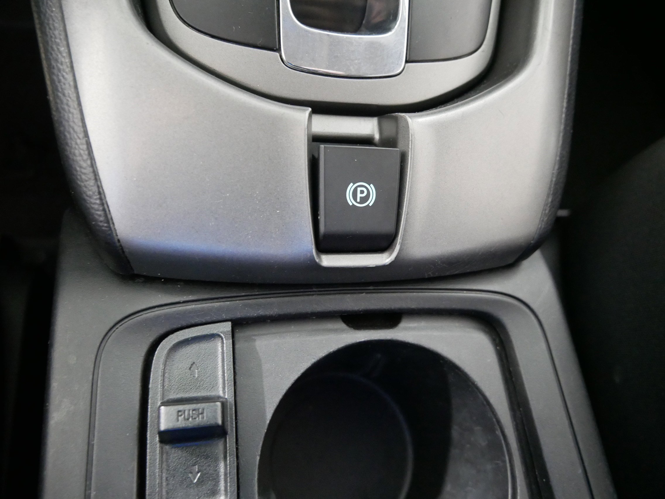 Used 2014 Chevrolet Captiva Sport LT FWD image 31