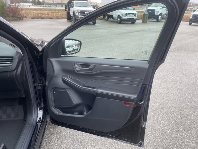 New 2025 Ford Escape Active w/ Cold Weather Package image 44