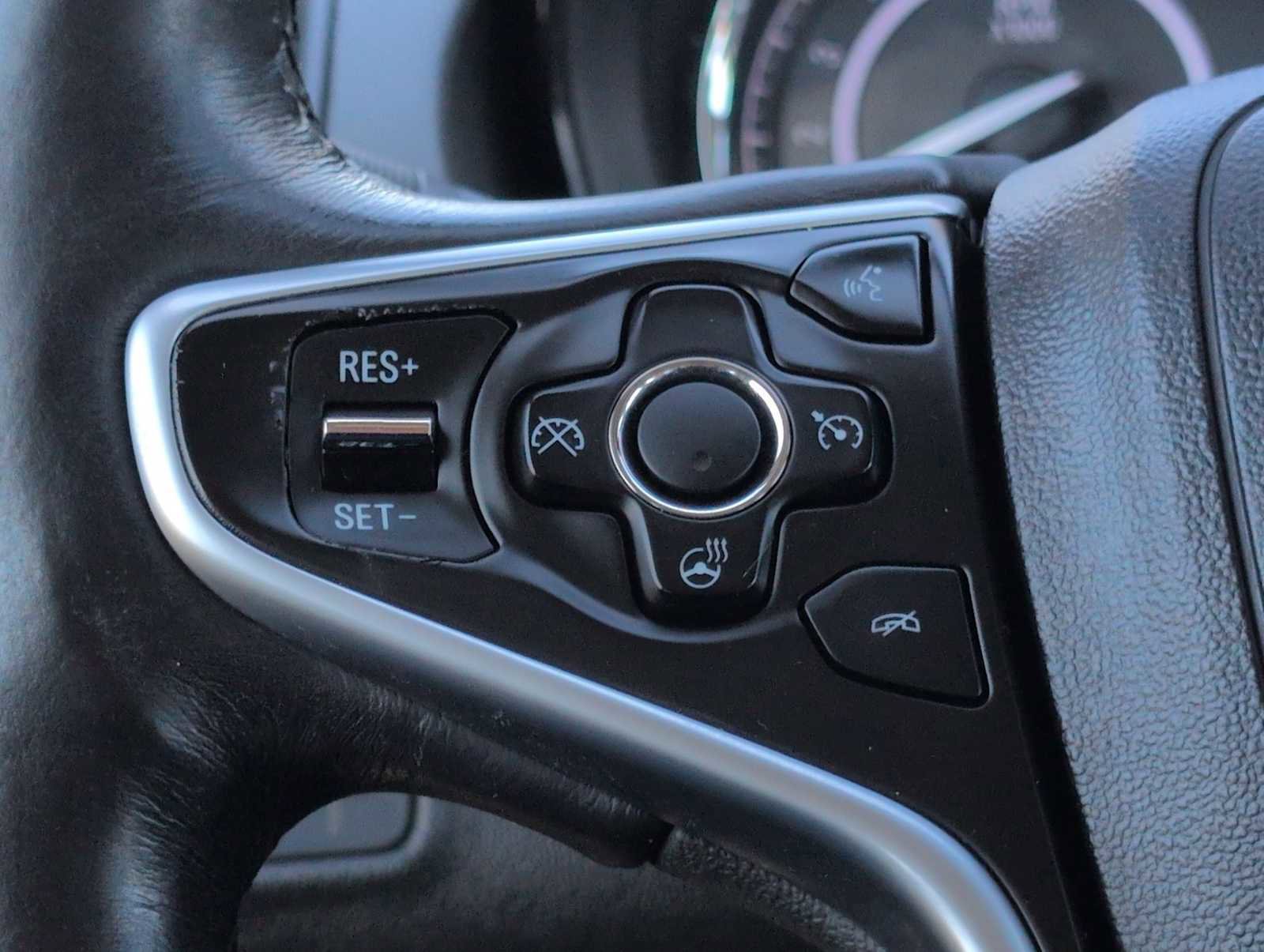 Used 2014 Buick Regal Premium FWD image 23