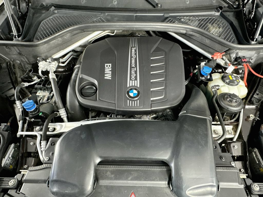 Used 2015 BMW X5 xDrive35d AWD/4WD image 32