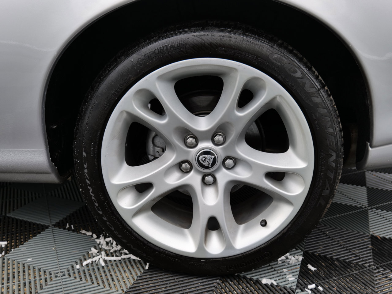 Used 2004 Jaguar XK8 Coupe image 83