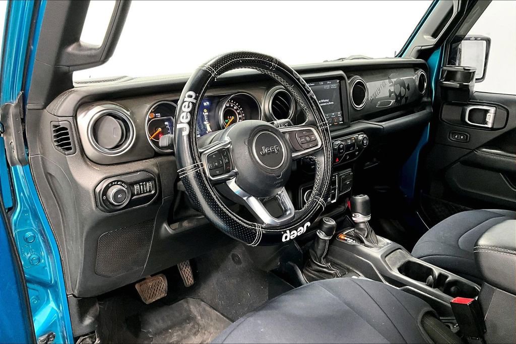 Used 2020 Jeep Wrangler Unlimited Sahara image 16