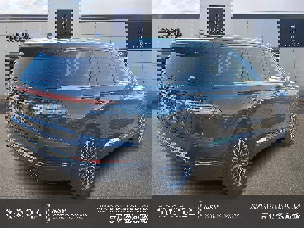 Used 2023 Lincoln Aviator Reserve w/ Elements Package Plus image 4