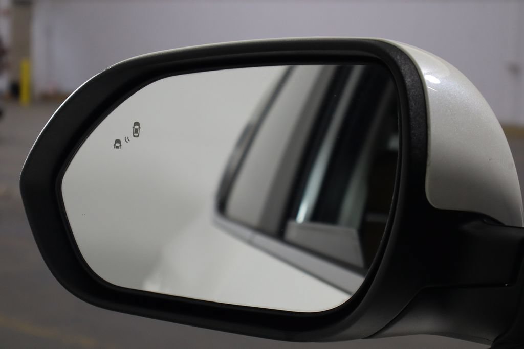 Used 2024 Kia Seltos EX FWD image 38