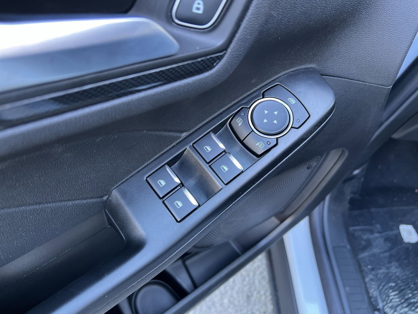 New 2026 Ford Escape ST-Line w/ Tech Pack #1 image 15