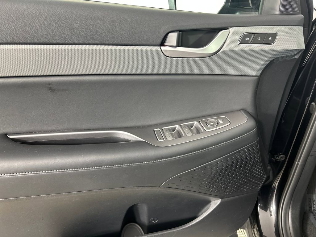 Certified 2025 Hyundai Palisade SEL image 19