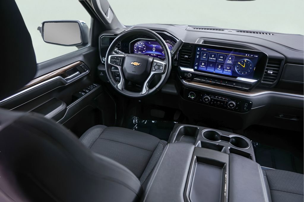 Used 2024 Chevrolet Silverado 1500 LT image 29