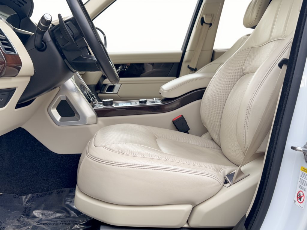 Used 2019 Land Rover Range Rover Supercharged AWD/4WD image 16