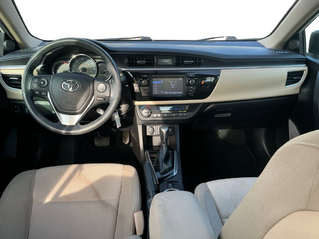 Used 2014 Toyota Corolla LE FWD image 17