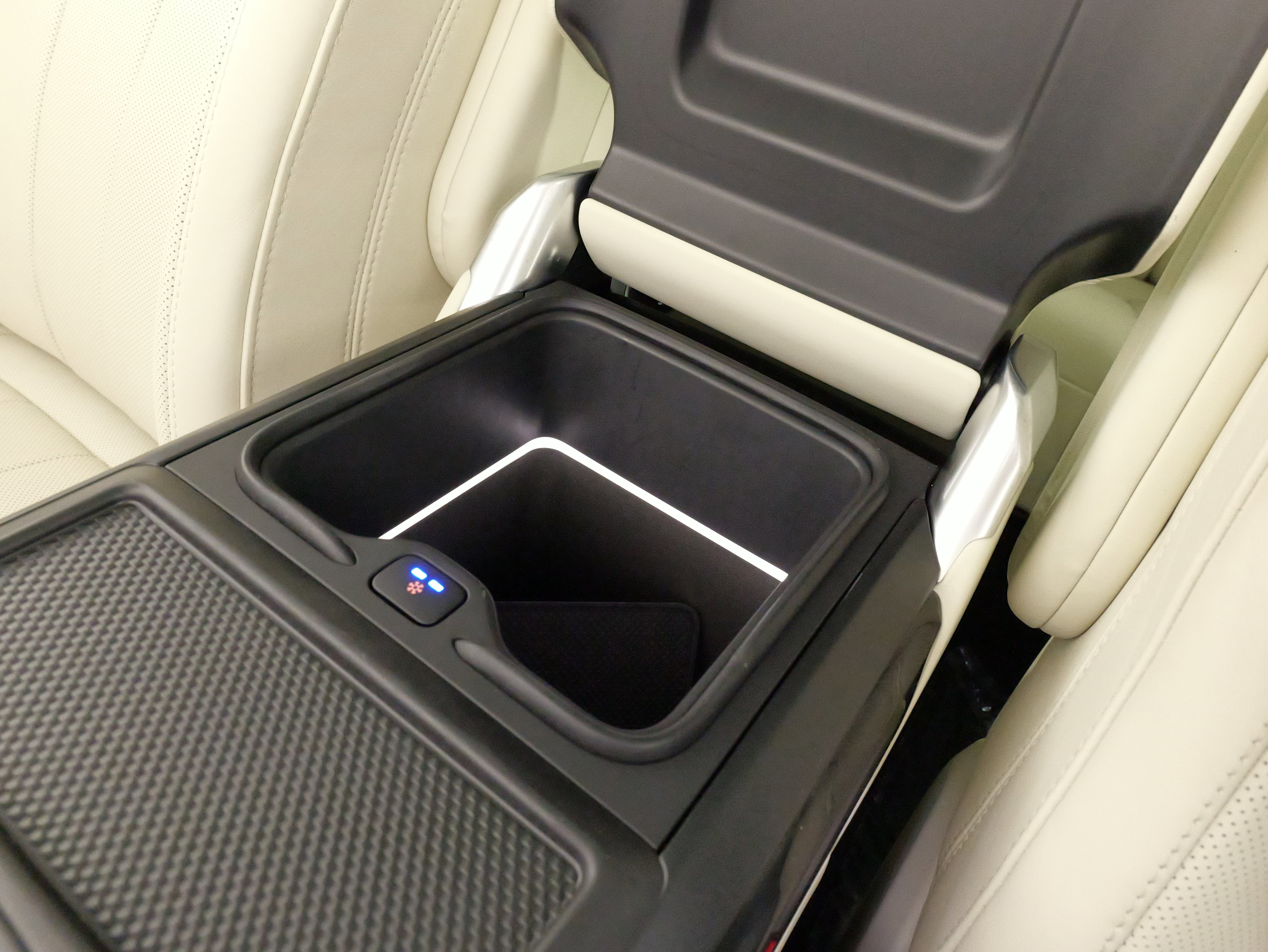 Used 2025 Land Rover Range Rover Long Wheelbase SE image 70