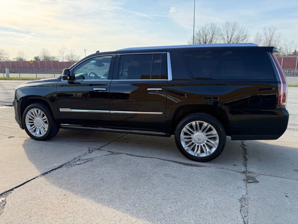 Used 2016 Cadillac Escalade ESV Platinum image 8
